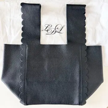 라들로 LUDLOW 블랙 토트백 스캘럽 백