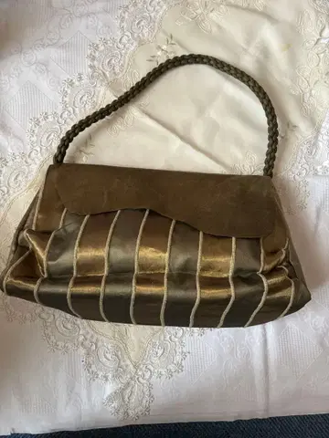 올리브 그린 스트라이프 숄더백