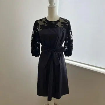 미사용 새상품 MAX&Co 네이비 원피스