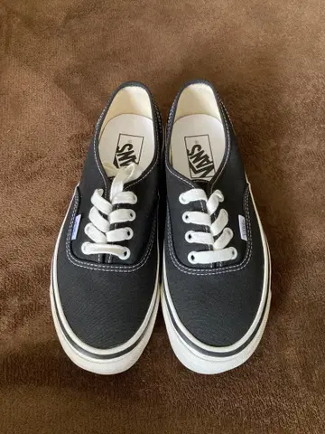 VANS 애너하임 오센틱 미사용 새상품 23.5cm