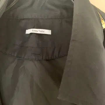 엠마 테일러 네이비 마운틴 후드티