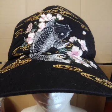 KARAKURI 잉어와 꽃 자수 캡