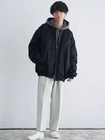 essay 레어 블루 컬러 블루종