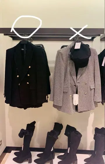 [ ZARA ] L 사이즈 블랙 트위드 더블 자켓 골드 버튼