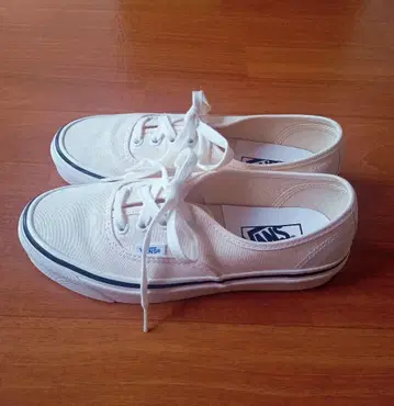 VANS Authentic 44 DX 24cm