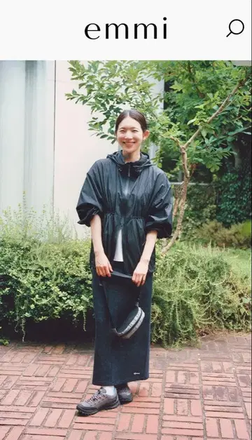 [ emmi x KEEN ] HARVEST 맨투맨 스커트