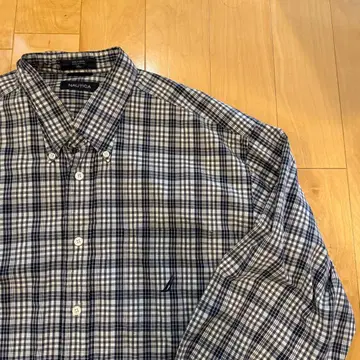 NAUTICA 네이비 계열 체크 무늬 긴팔 셔츠