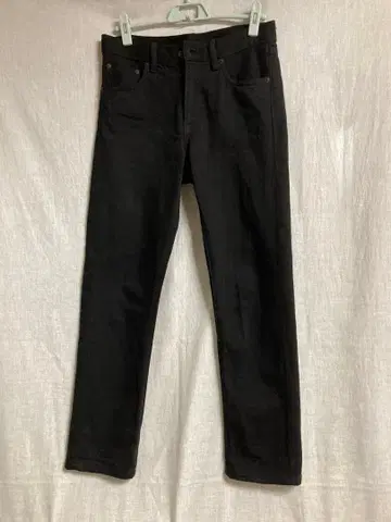 유니클로 청바지 셀비지 슬림핏 29 남성용 블랙