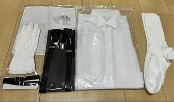 턱시도 셔츠와 부속품 세트