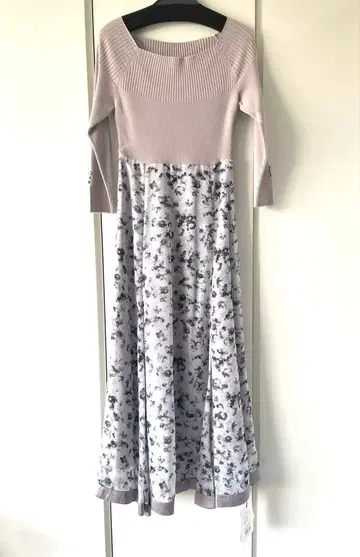 택 포함 새상품 마이 스트라다 에어리 도킹 원피스