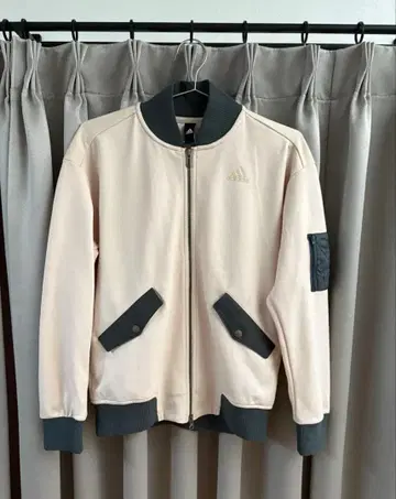 adidas 베이지 자켓 L 사이즈