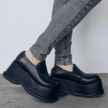 EMODA 볼륨 웨지 슈즈