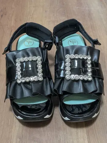 지뢰계 통굽 샌들 요스케 통굽 빅 벨트 비쥬 샌들