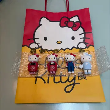 헬로키티 스트랩 4체 세트 (종이 봉투 포함)