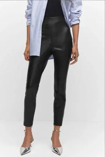 MANGO 가죽풍 레깅스