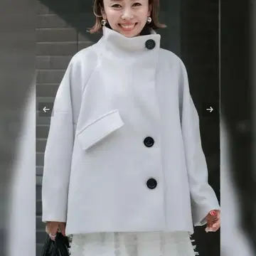 아키론 콜라보 스탠드 카라 숏코트