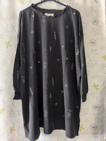 fu-ai 꽃무늬 자수 긴팔 T셔츠