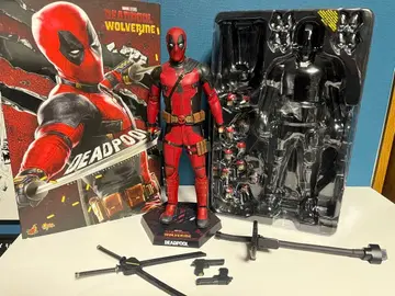 핫토이즈 데드풀 (덤 스파이더맨 포함)