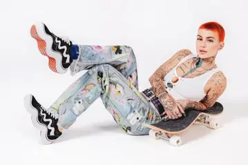 MSCHF x Tyga 'Wavy Bavy' 미스치프 웨이비베이비