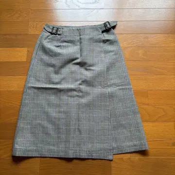 마가렛호웰 랩스커트