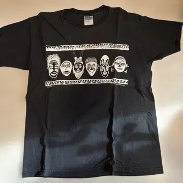 GILDAN African Mask Tee