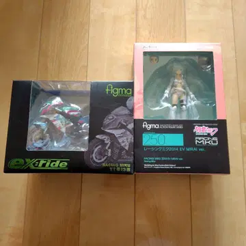 figma Racing Miku TT 2014 피규어 2개 세트