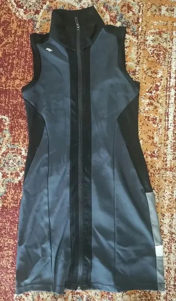 데상트 골프 원피스