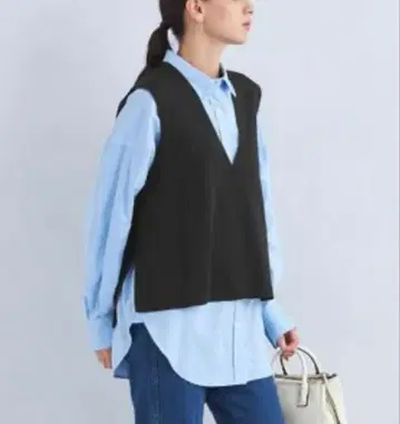 green label relaxing 딥 V넥 니트 A라인 베스트