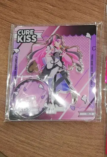 드림 스테이지 한정판 키미와 아이돌 프리큐어 큐어 키스 아크릴 스탠드