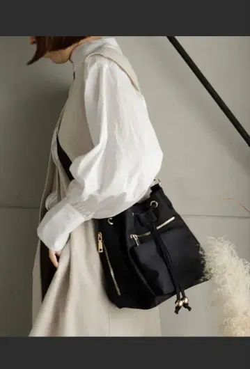 블랙 숄더백 복조리형