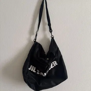 질 스튜어트 블랙 숄더백