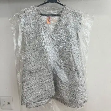 헤이브 트위드 슬리브리스 베스트 화이트 계열