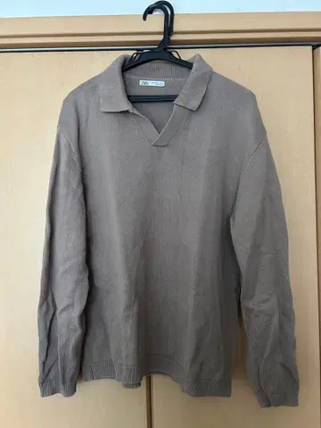 ZARA 브라운 니트 피케 셔츠