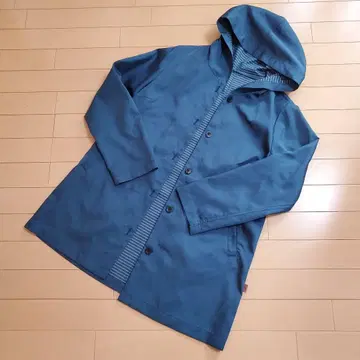 크로커다일 후드 부착 코트