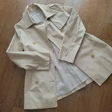 베이지 더블 브레스트 트렌치코트 숏