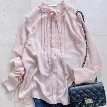 새상품급 보르지 클리어 데신 보타이 블라우스 투모로우랜드