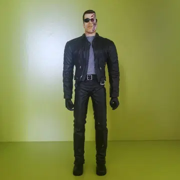 터미네이터 사이보그 피규어