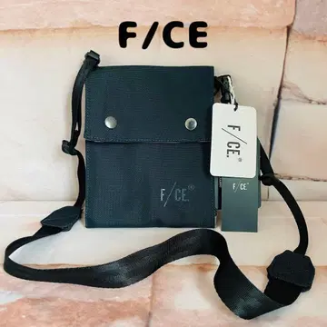 F/CE. AU 트래블 케이스 CORDURA 숄더백 사코슈