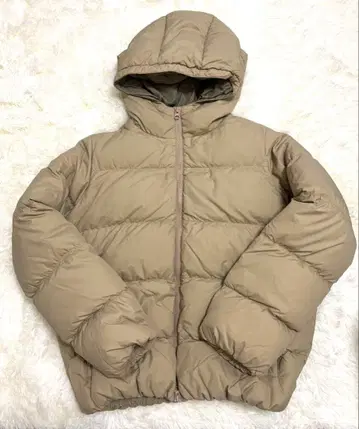 저널 스탠다드 후드 부착 다운 자켓