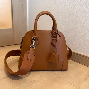 mila owen 보스턴 백