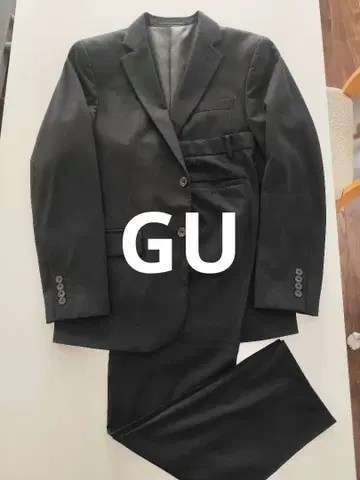 GU 블랙 셋업 블랙 포멀 수트 버튼 2개 새상품급 관혼상제 L 사이즈