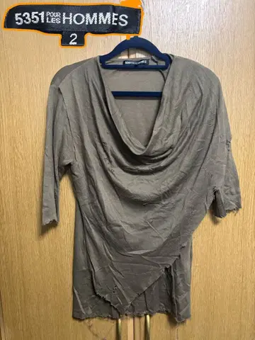 5351 POUR LES HOMMES 그 카키 드레이프 상의