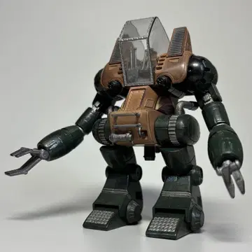 1/100 트레디셔널 11 타입 도색 완료 완성품 전투 메카 자붕글