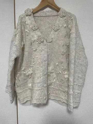 새상품 꽃 모티브 자수 니트 가디건 세트