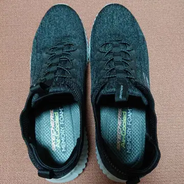 Skechers Memory Foam 블랙 스니커즈