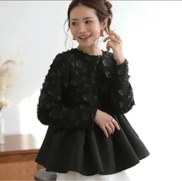 MERAKI 플라워 트위드 페플럼 상의