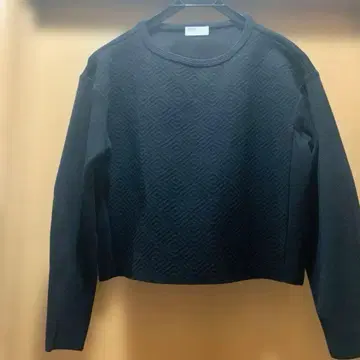 새상품 미착용 Ballsey 블랙 크롭 니트 긴팔