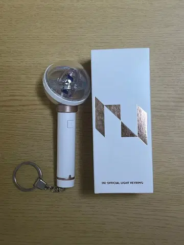 INI 미니 응원봉 키링