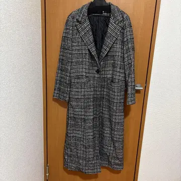 체크 무늬 롱 코트