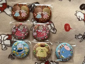 산리오 캐릭터즈 자수 캔뱃지 7개 세트